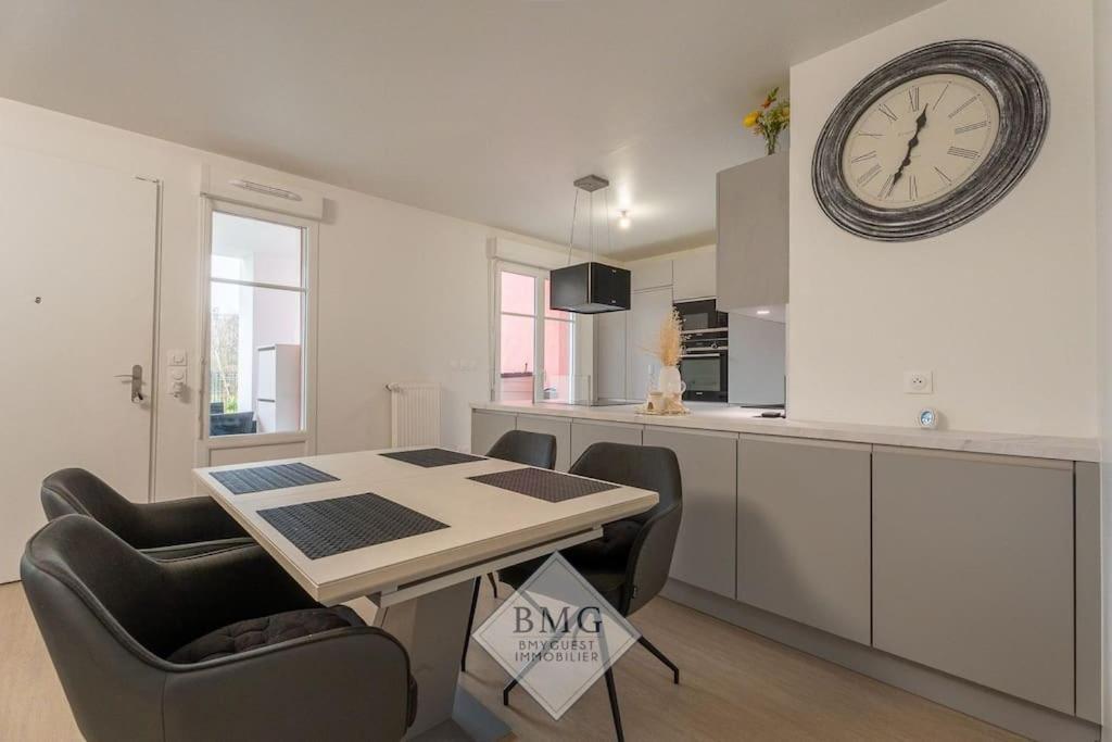 Scandinaves Appartement Disneyland เซร์ริส ภายนอก รูปภาพ
